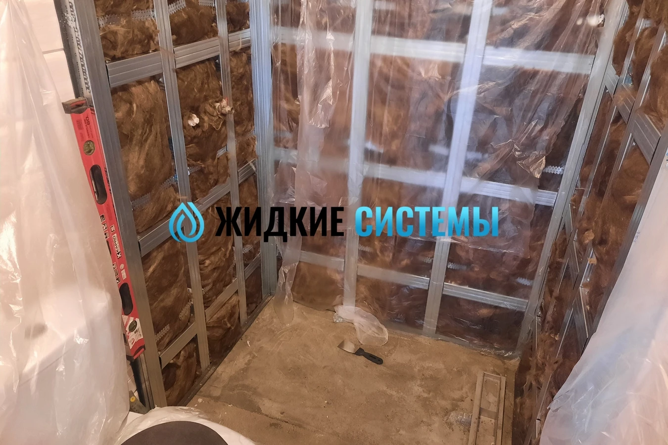 Монтаж каркаса душевой кабины из профиля и утепление перегородки